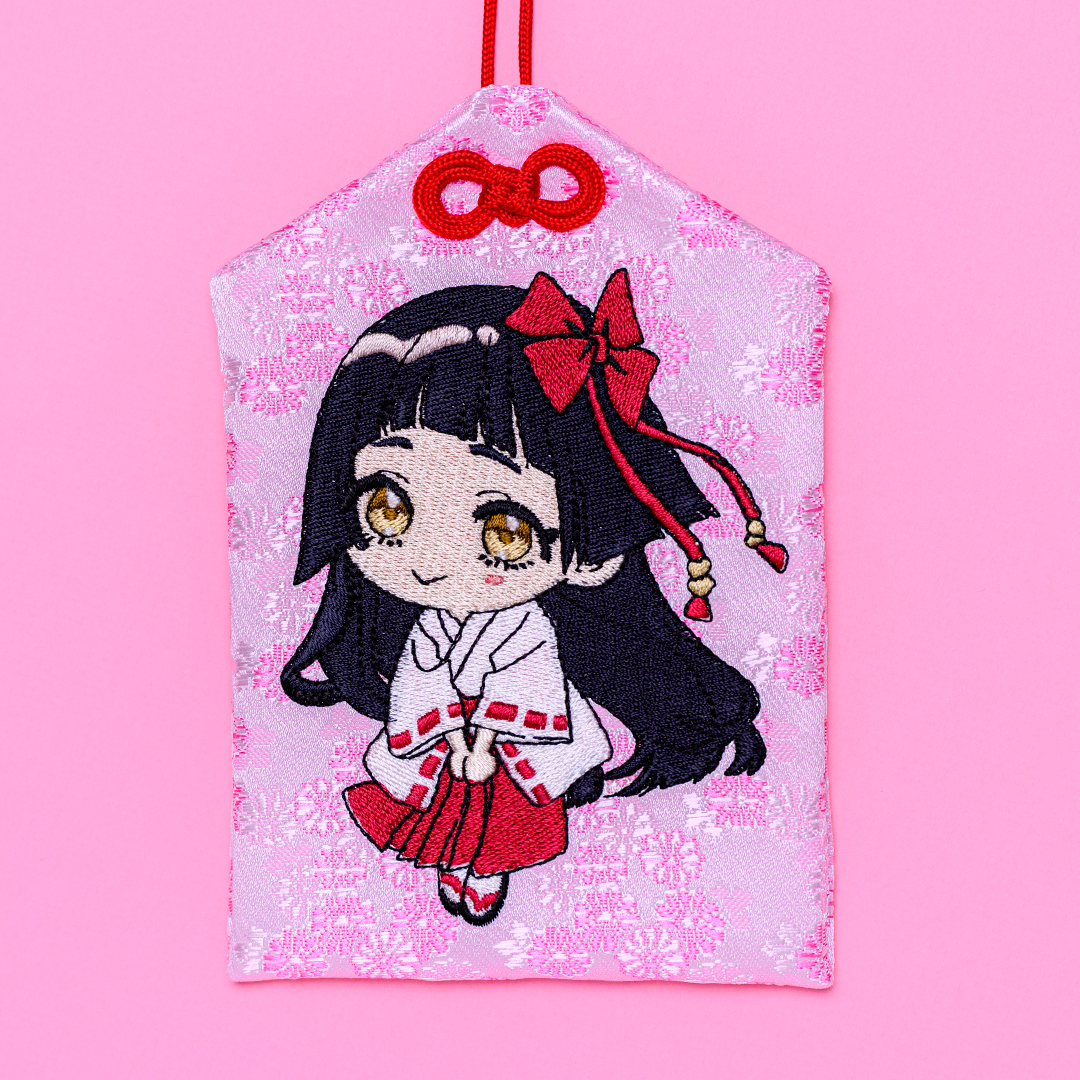 【数量限定生産】【発送予定：8月下旬】Minori Chigusa Omamori Charm – Large