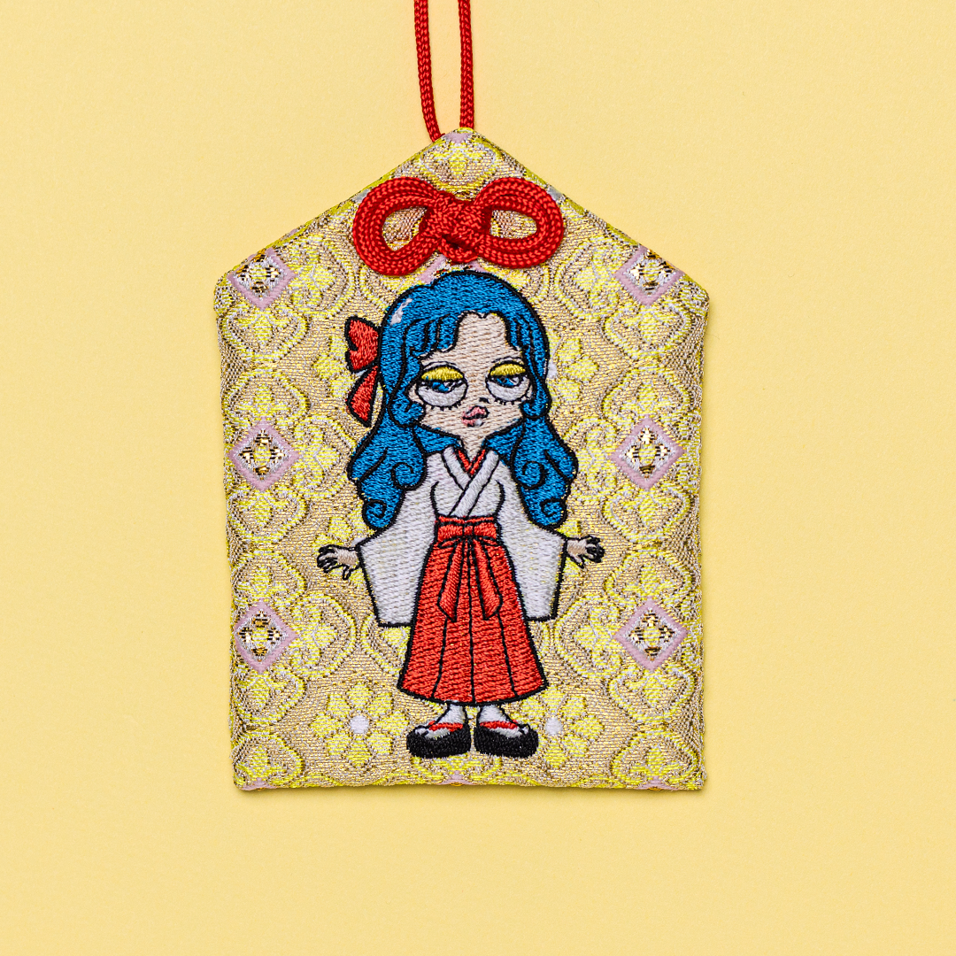 【数量限定生産】【発送予定：8月下旬】Girls Pop Magic Omamori Charm – Small